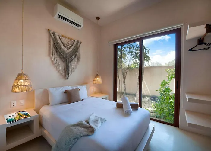 Luxe Ground-floor 3br Jungle Retreat With Plunge Pool *