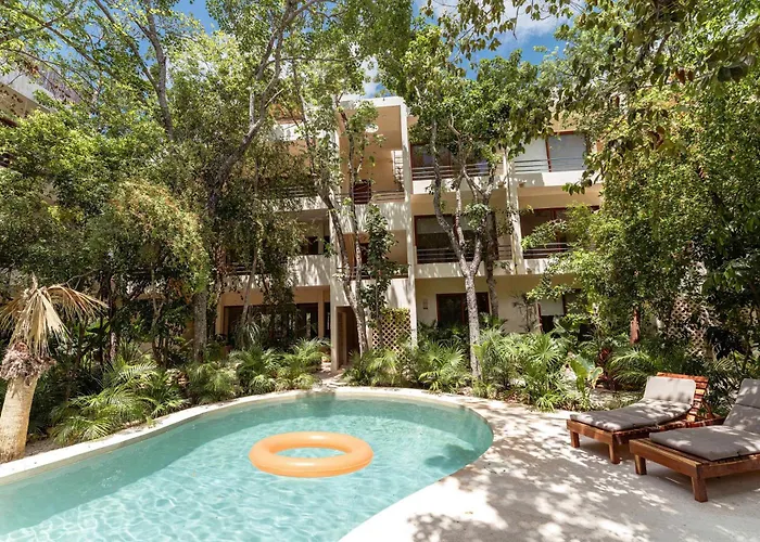 Luxe Ground-floor 3br Jungle Retreat With Plunge Pool